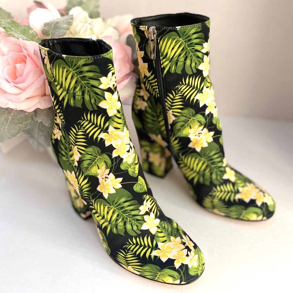 Gianvito Rossi Floral Print Boots